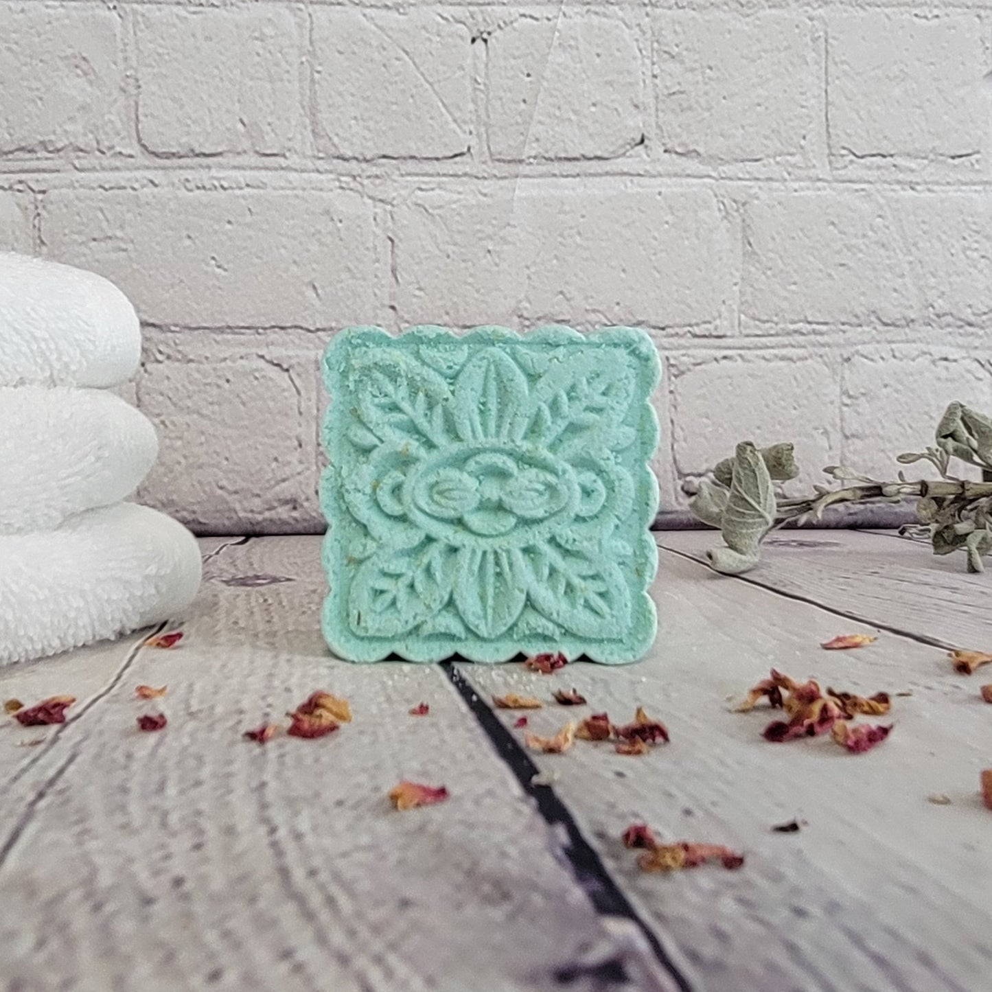 Peppermint Rosemary Bath Bomb