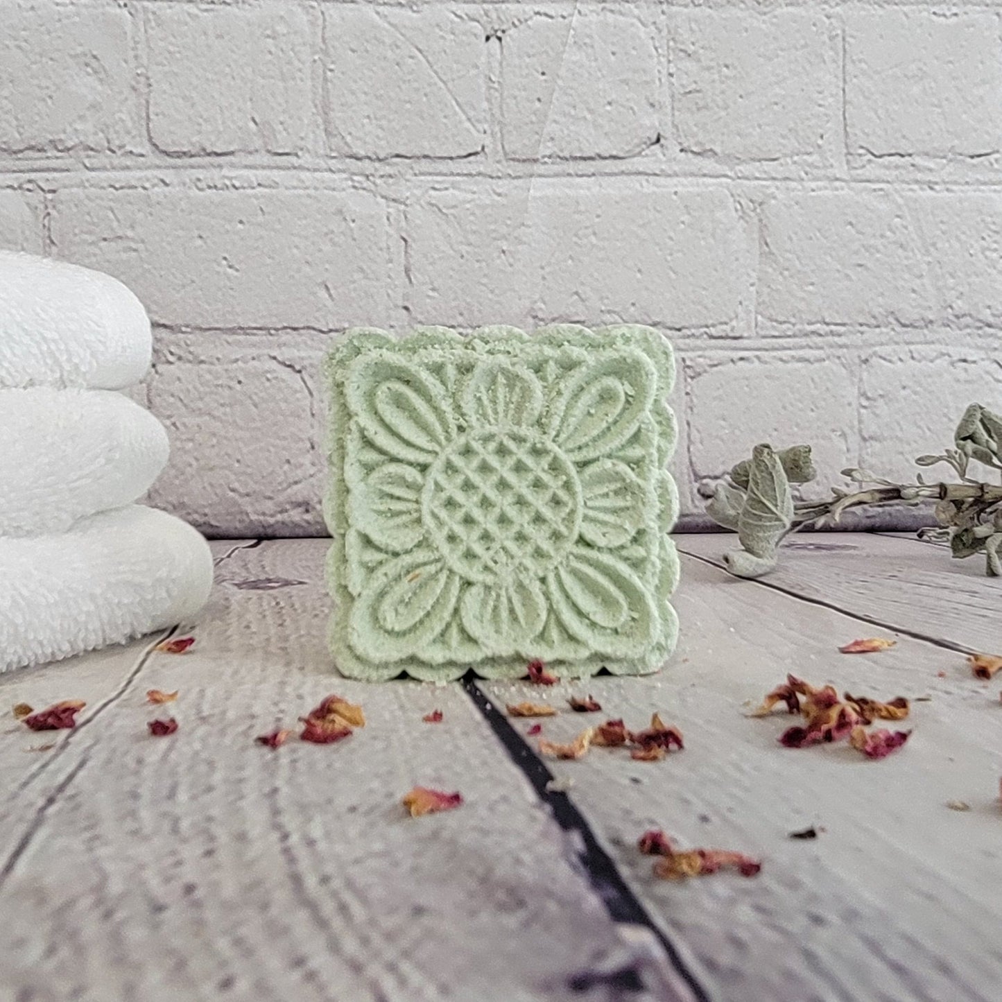 Tea Tree Eucalyptus Bath Bomb
