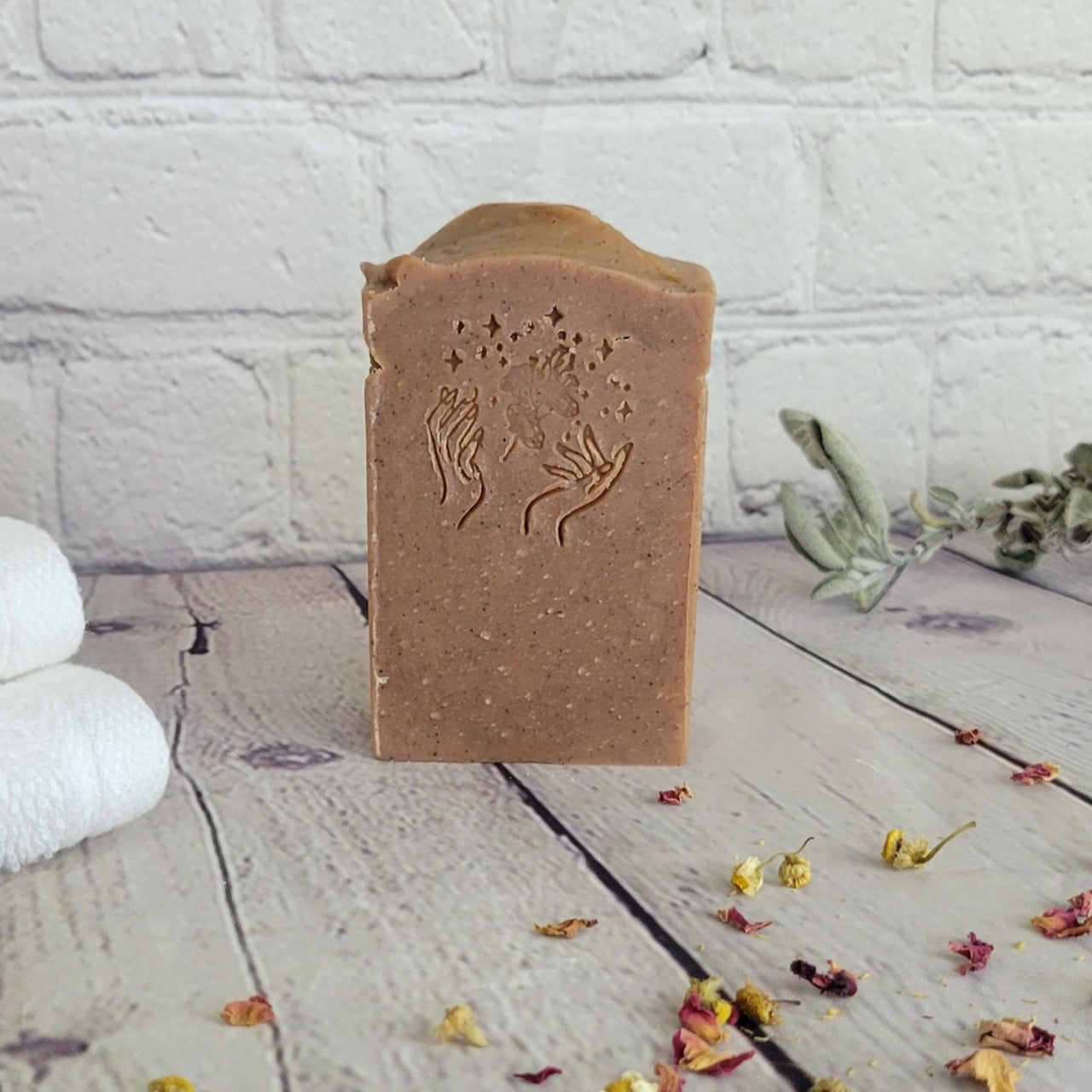 Teakwood & Cardamom